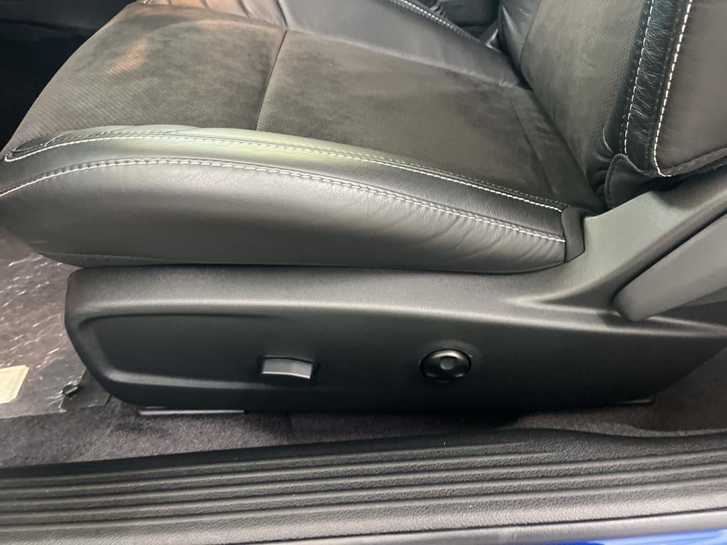 2018 Dodge CHALLENGER Base