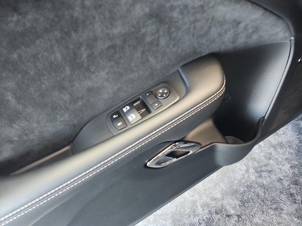 2023 Dodge CHALLENGER Base