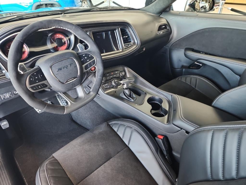 2023 Dodge CHALLENGER Base