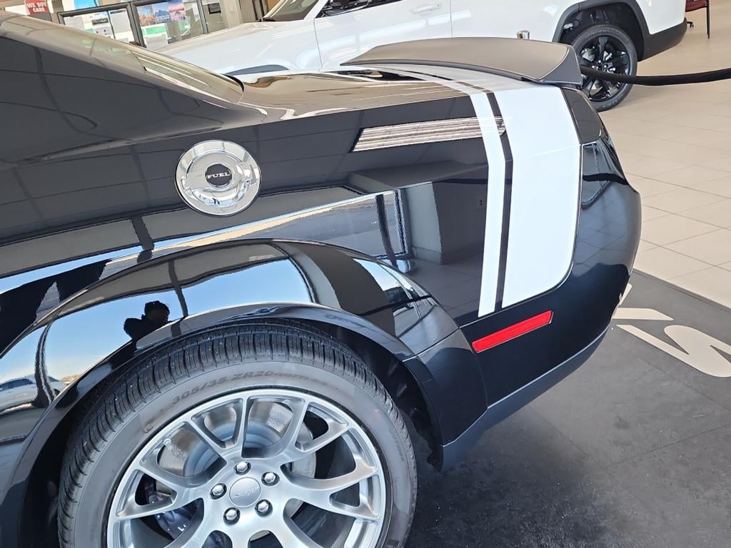 2023 Dodge CHALLENGER Base