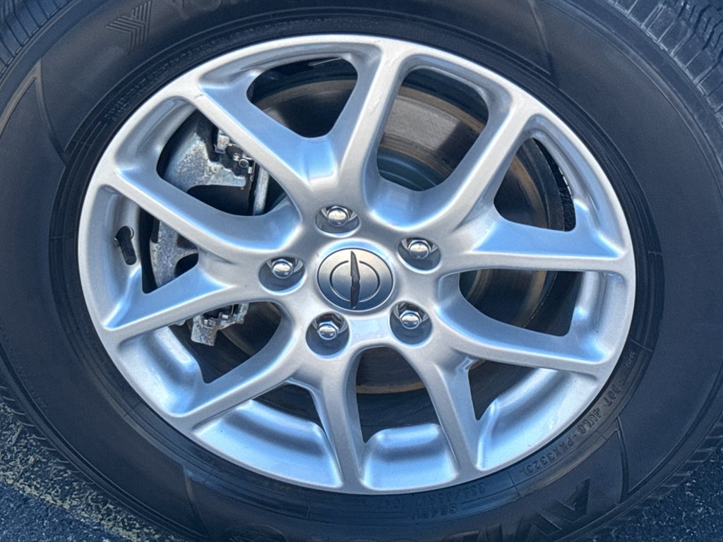 2024 Chrysler Voyager LX