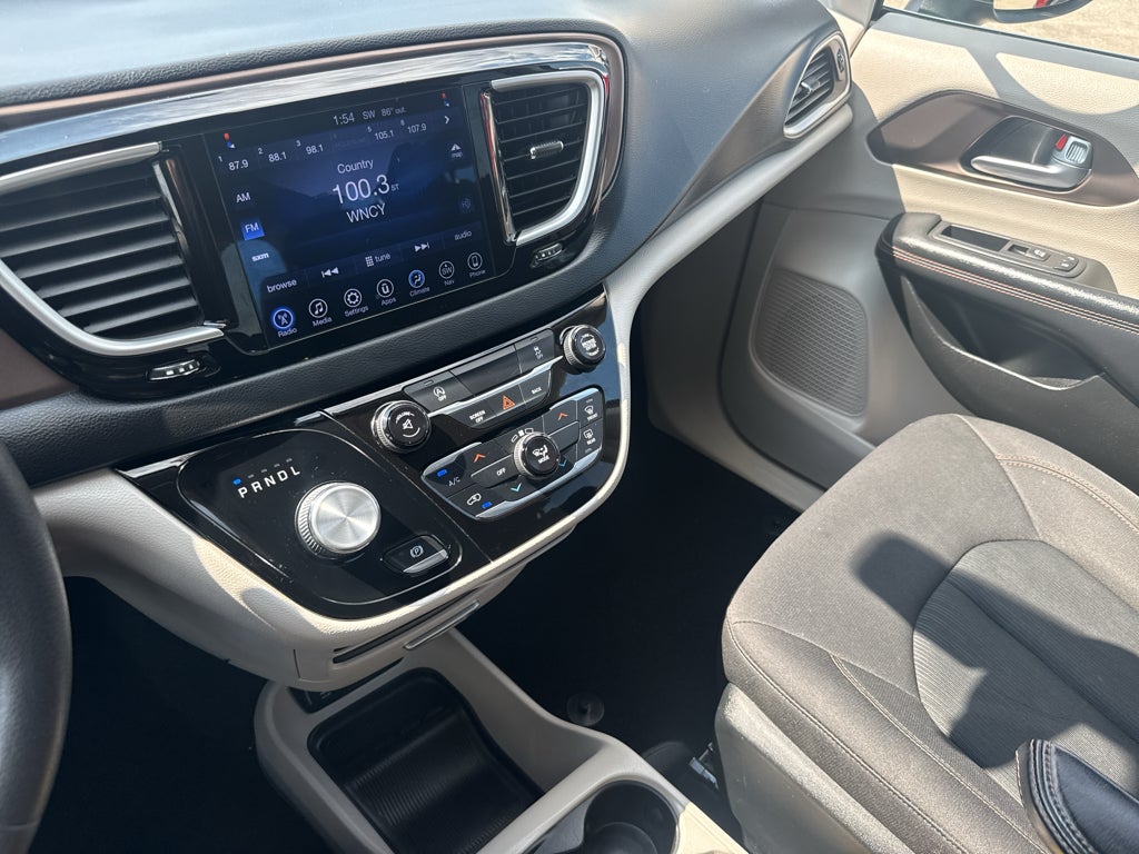 2017 Chrysler Pacifica Touring