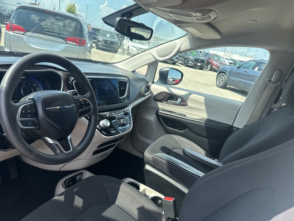 2017 Chrysler Pacifica Touring
