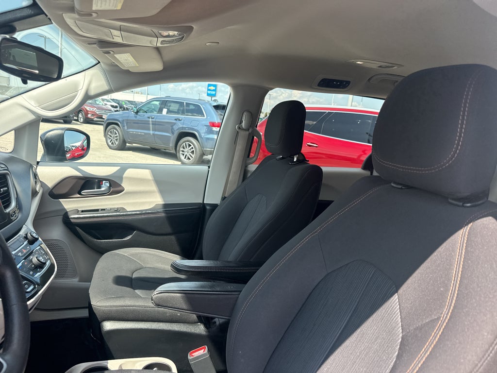 2017 Chrysler Pacifica Touring
