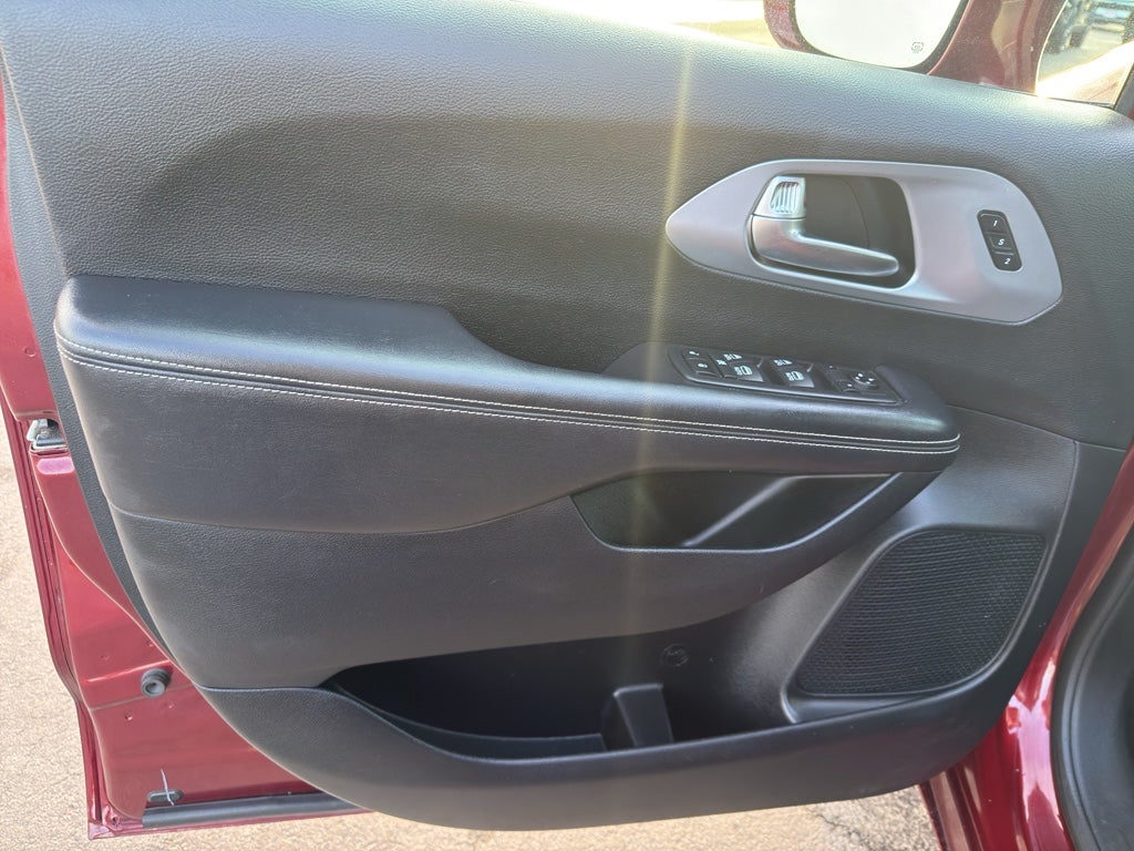 2020 Chrysler Pacifica Touring L Plus