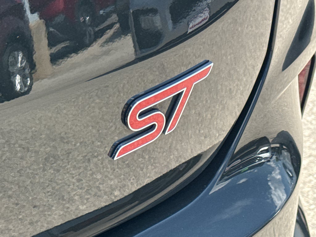 2023 Ford Edge ST