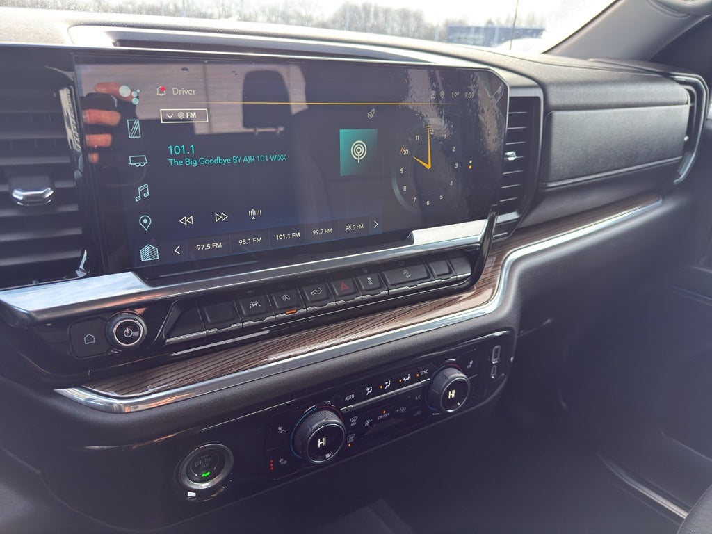 2024 Chevrolet Silverado 1500 LT