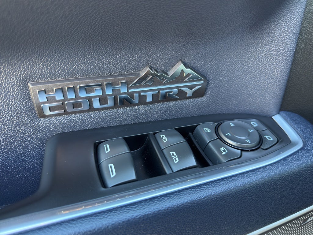 2022 Chevrolet Silverado 1500 High Country