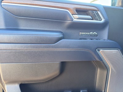 2022 Chevrolet Silverado 1500 High Country