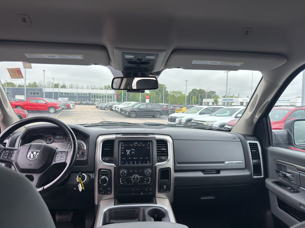 2018 RAM 1500 Big Horn Crew Cab 4x4 5'7" Box