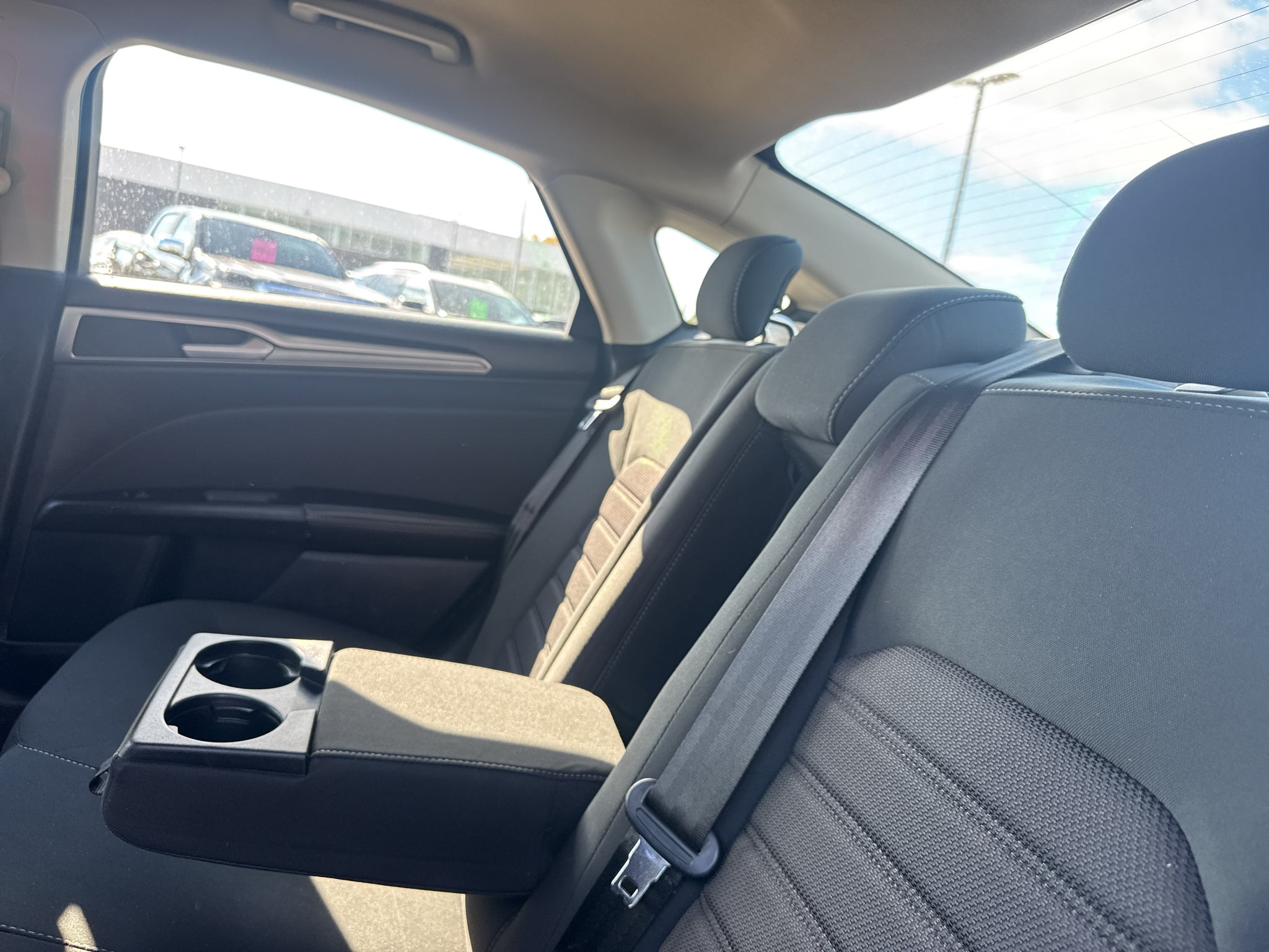 2020 Ford Fusion SE - Photo 14