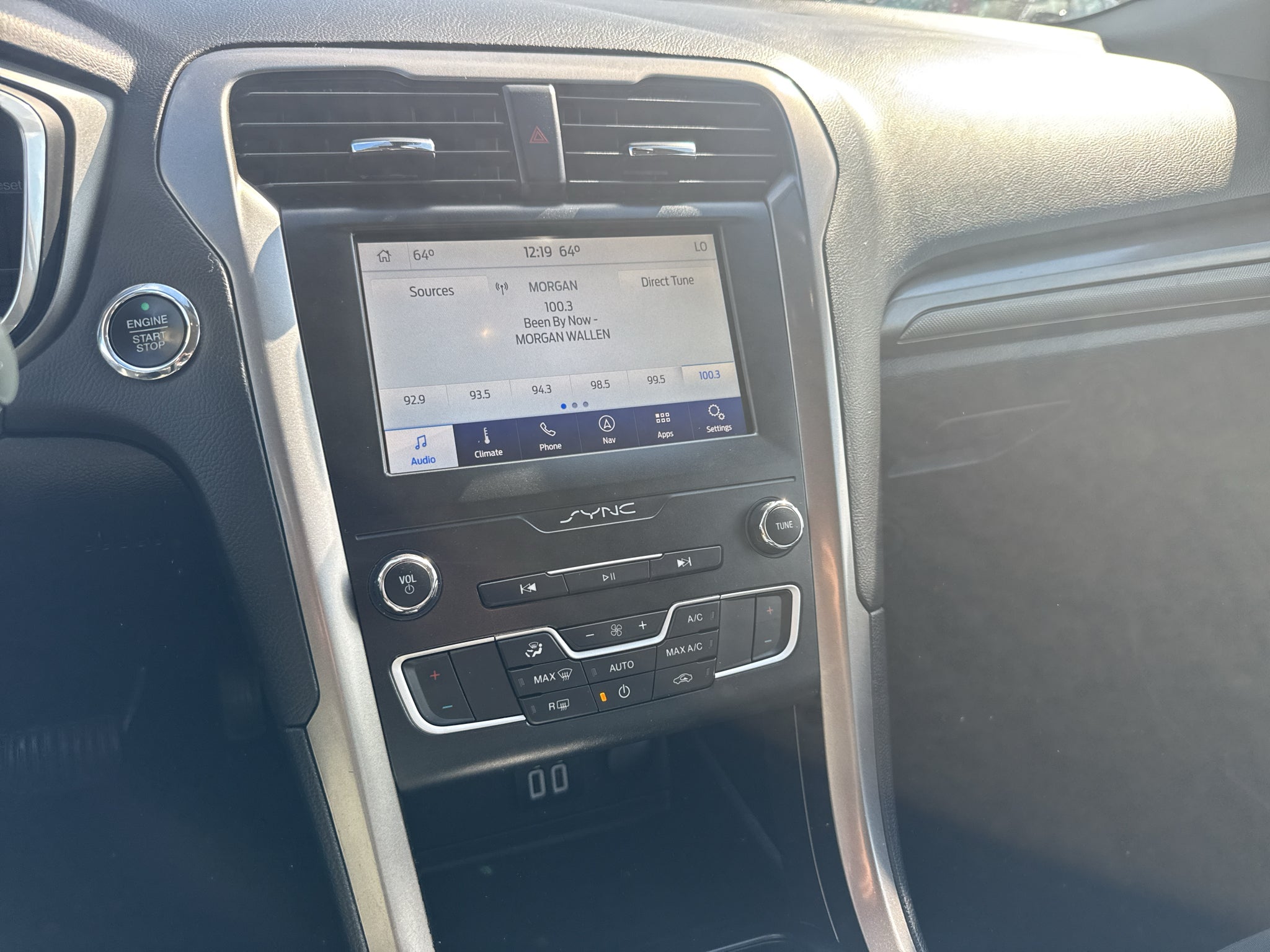 2020 Ford Fusion SE - Photo 7