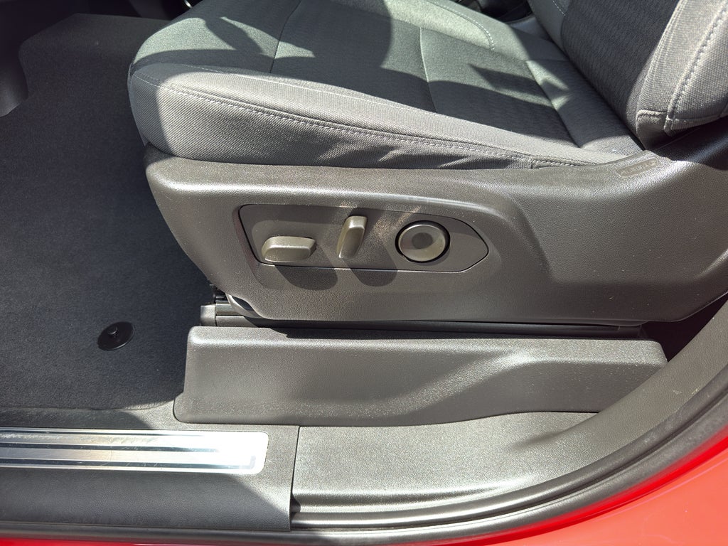 2022 Chevrolet Silverado 1500 LT (2FL)