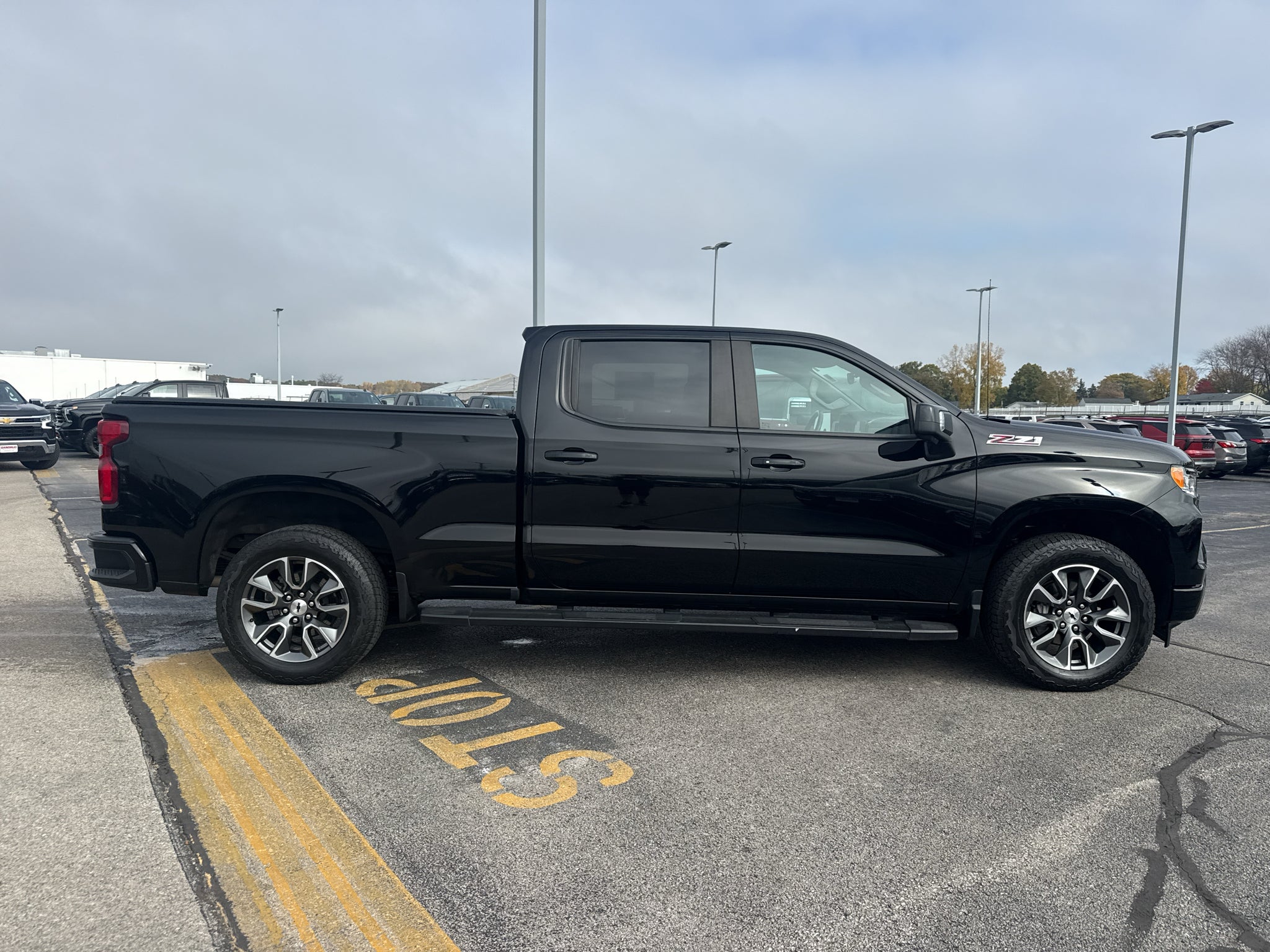 2023 Chevrolet Silverado 1500 RST - Photo 16