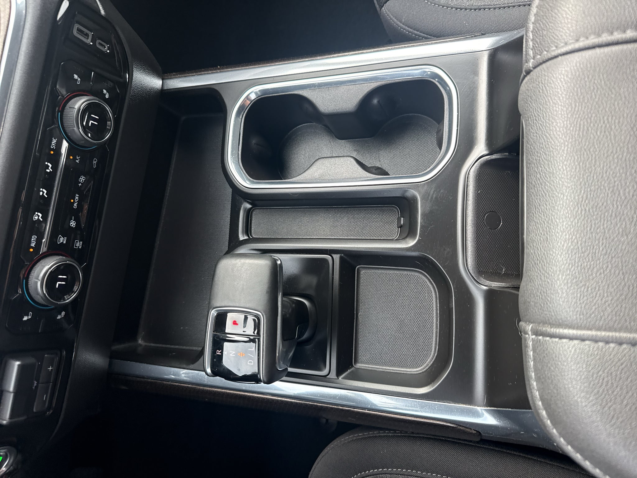 2023 Chevrolet Silverado 1500 RST - Photo 9