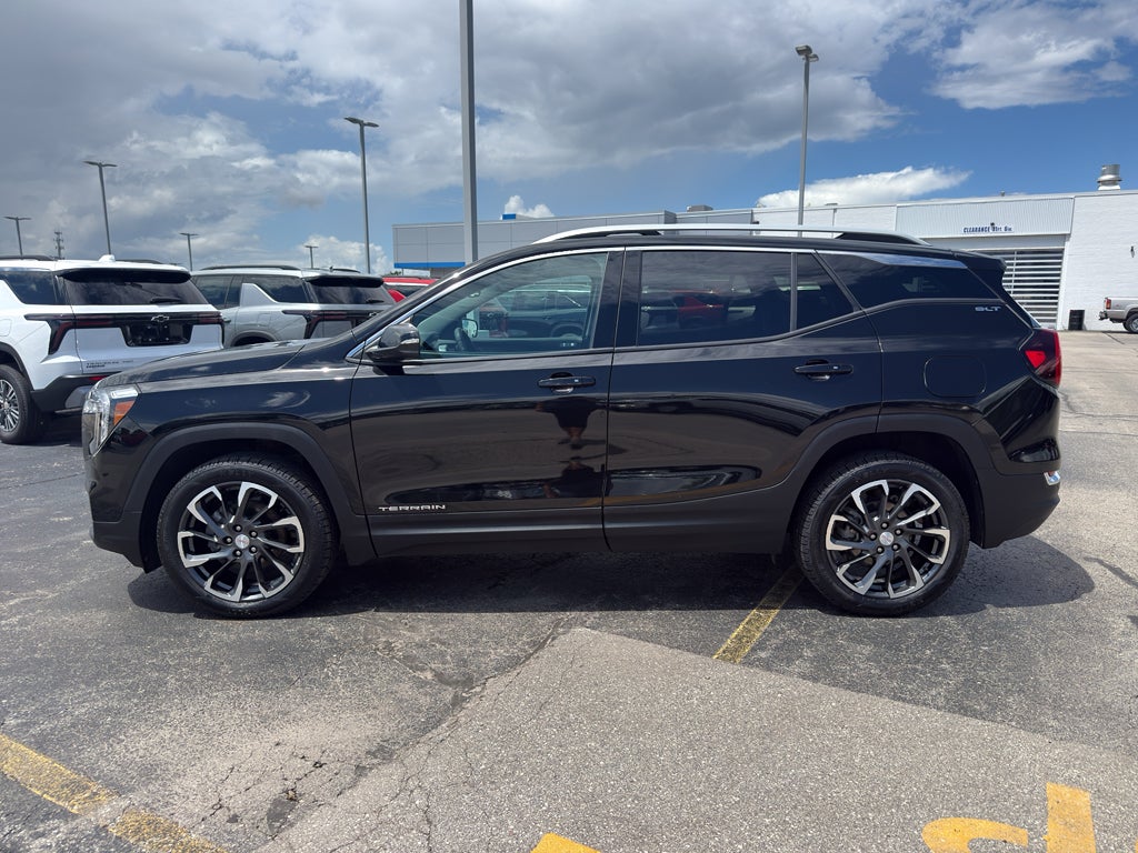 2023 GMC Terrain SLT
