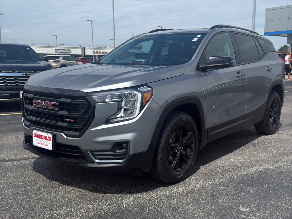 2024 GMC Terrain AT4