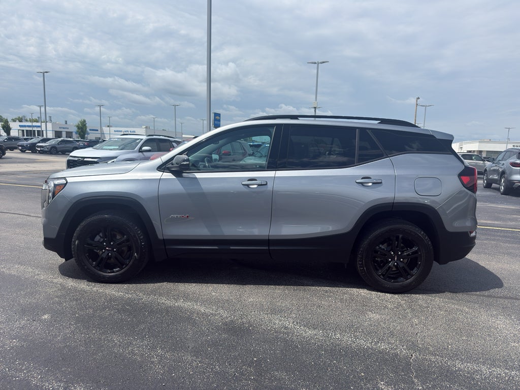2024 GMC Terrain AT4