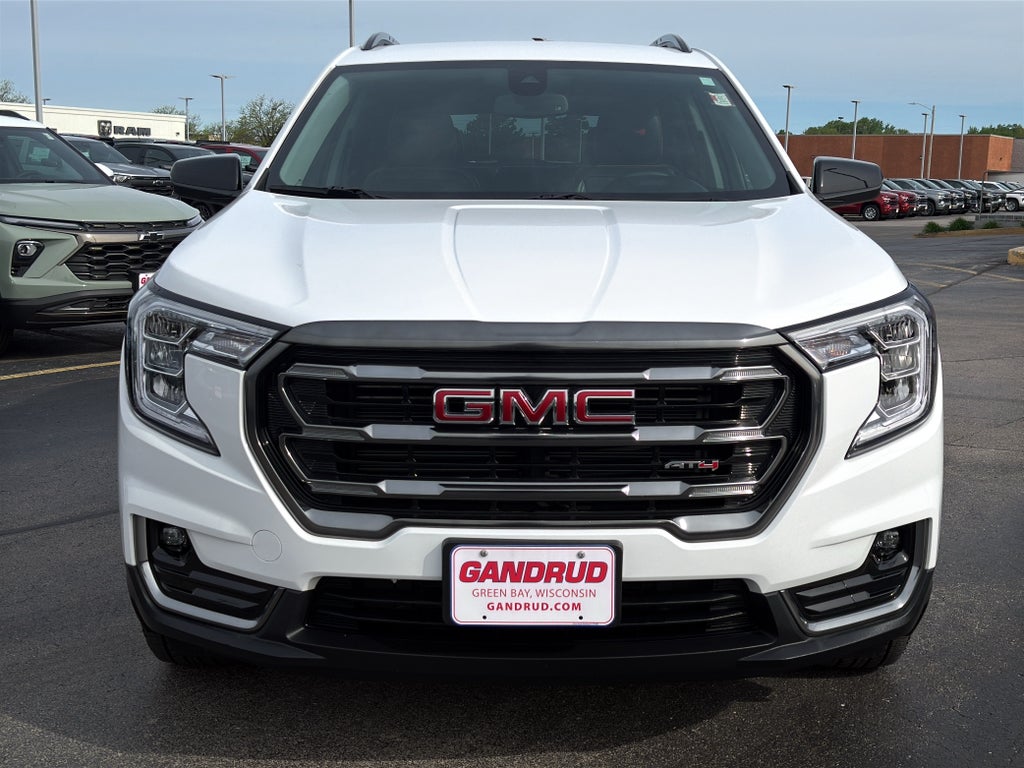 2023 GMC Terrain AT4