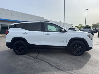2023 GMC Terrain AT4