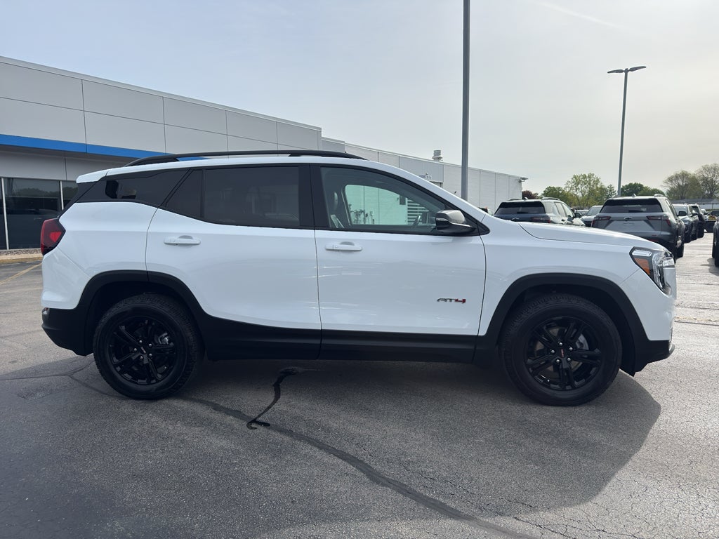 2023 GMC Terrain AT4