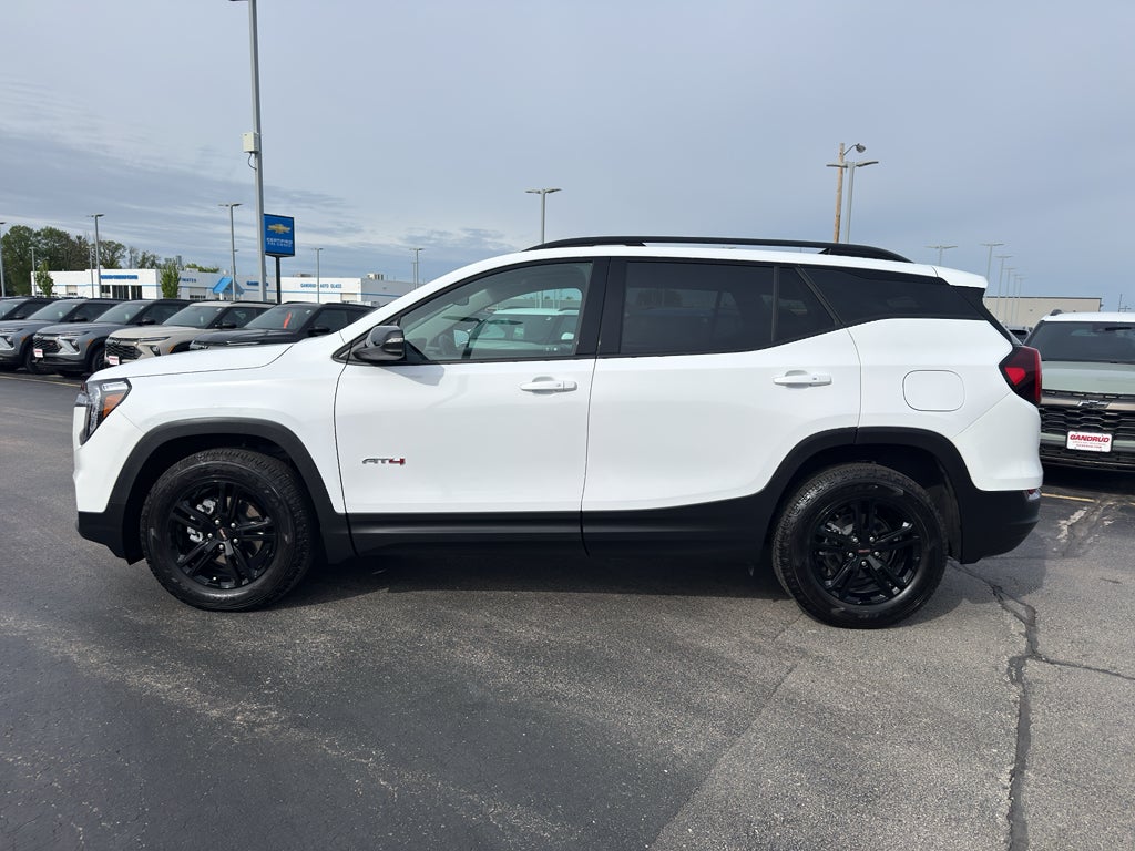 2023 GMC Terrain AT4