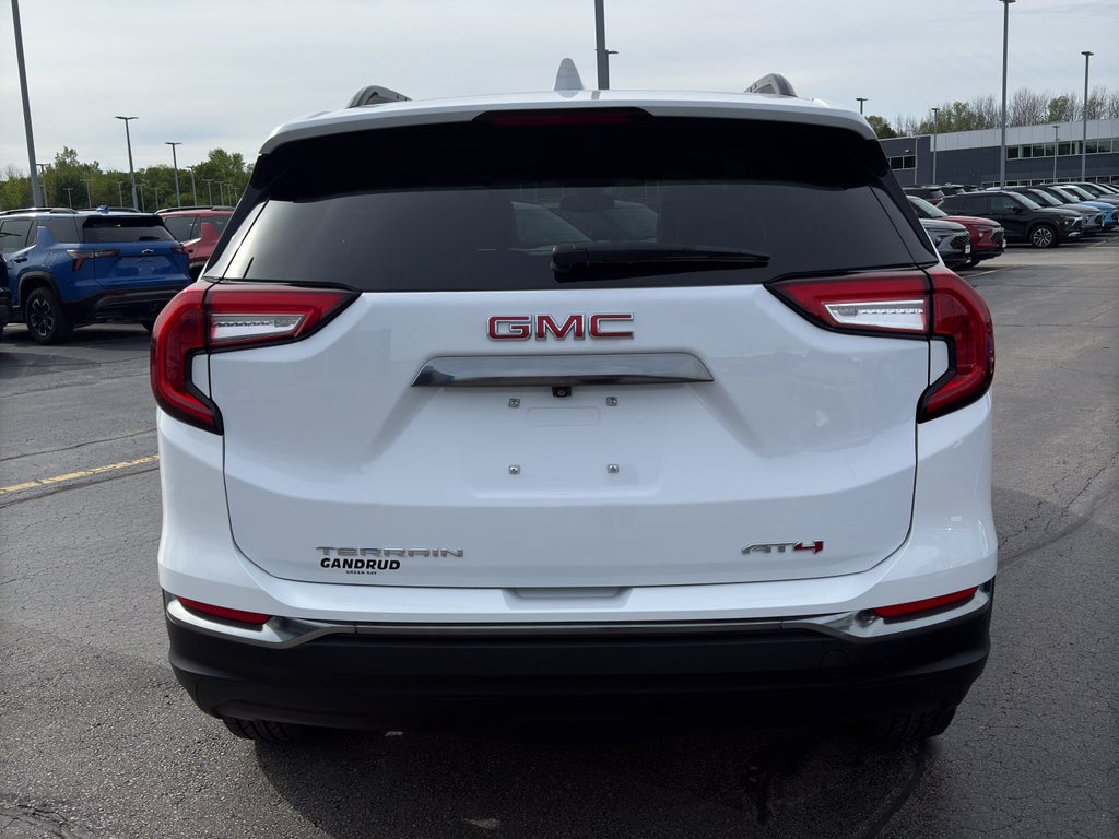 2023 GMC Terrain AT4