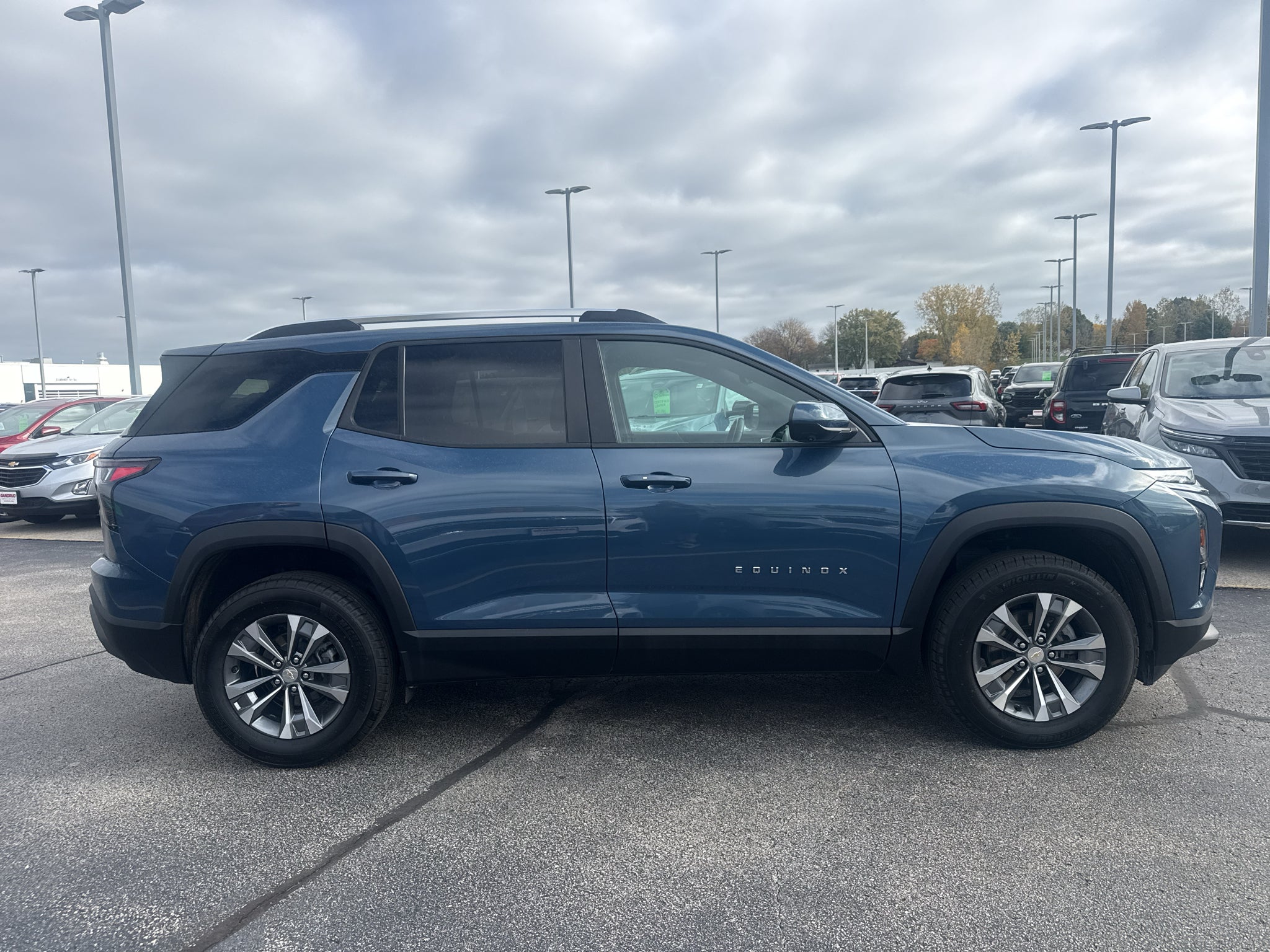 2025 Chevrolet Equinox LT