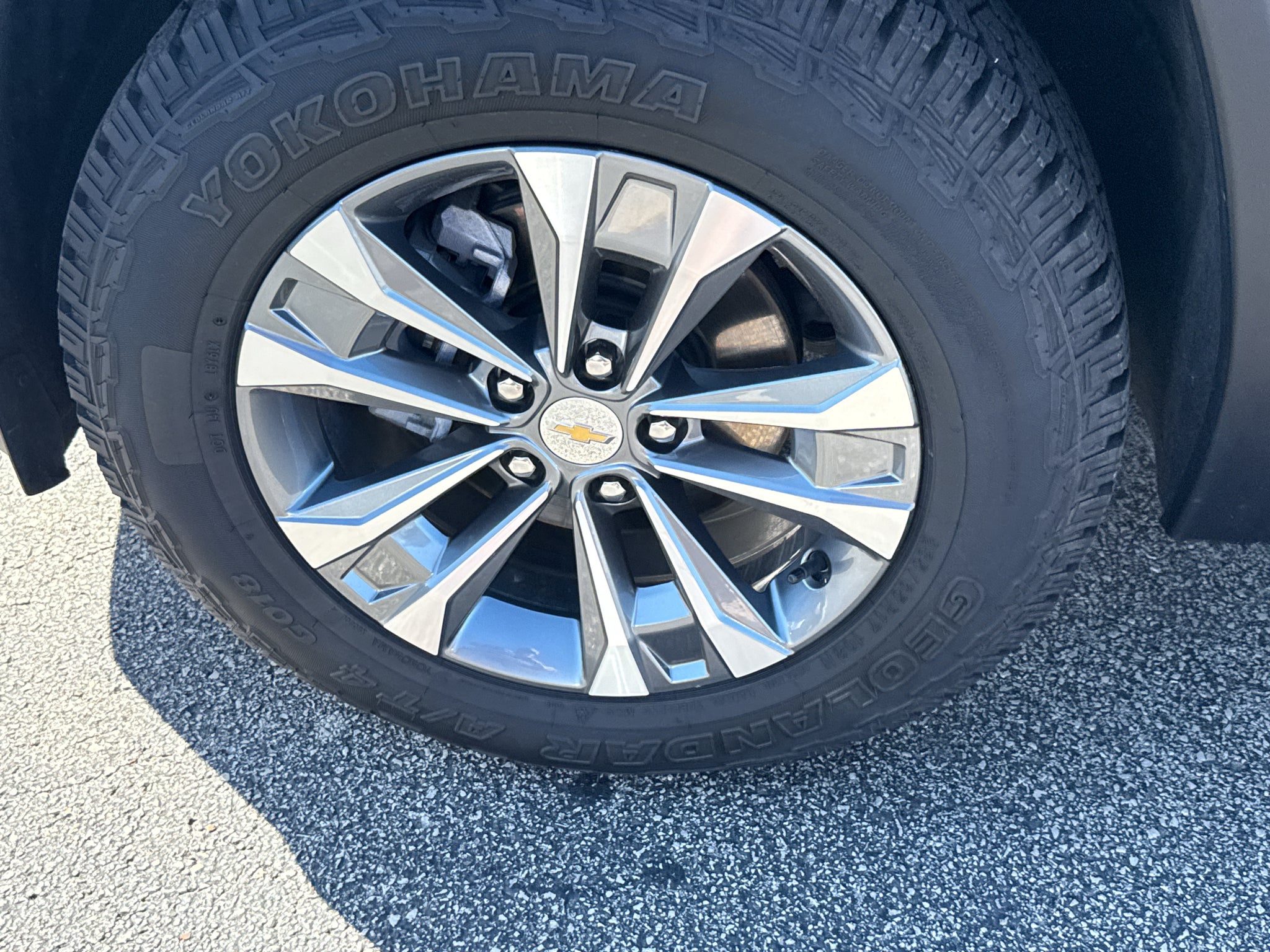 2025 Chevrolet Equinox LT - Photo 21