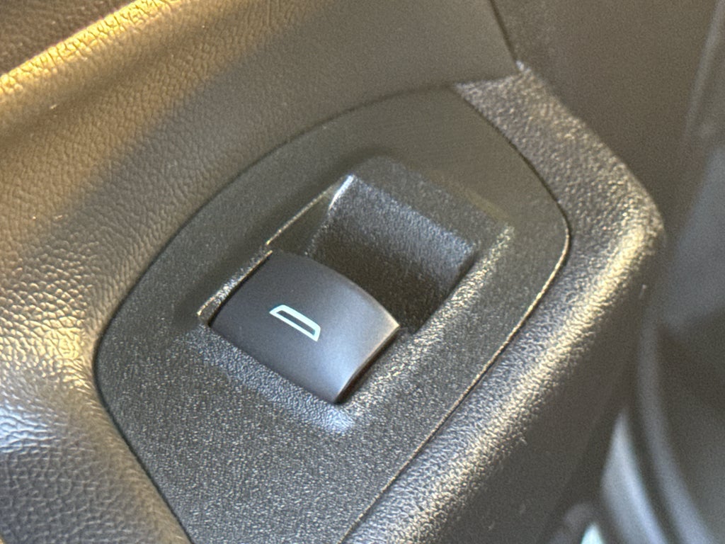 2024 Chevrolet Equinox LT - Photo 30