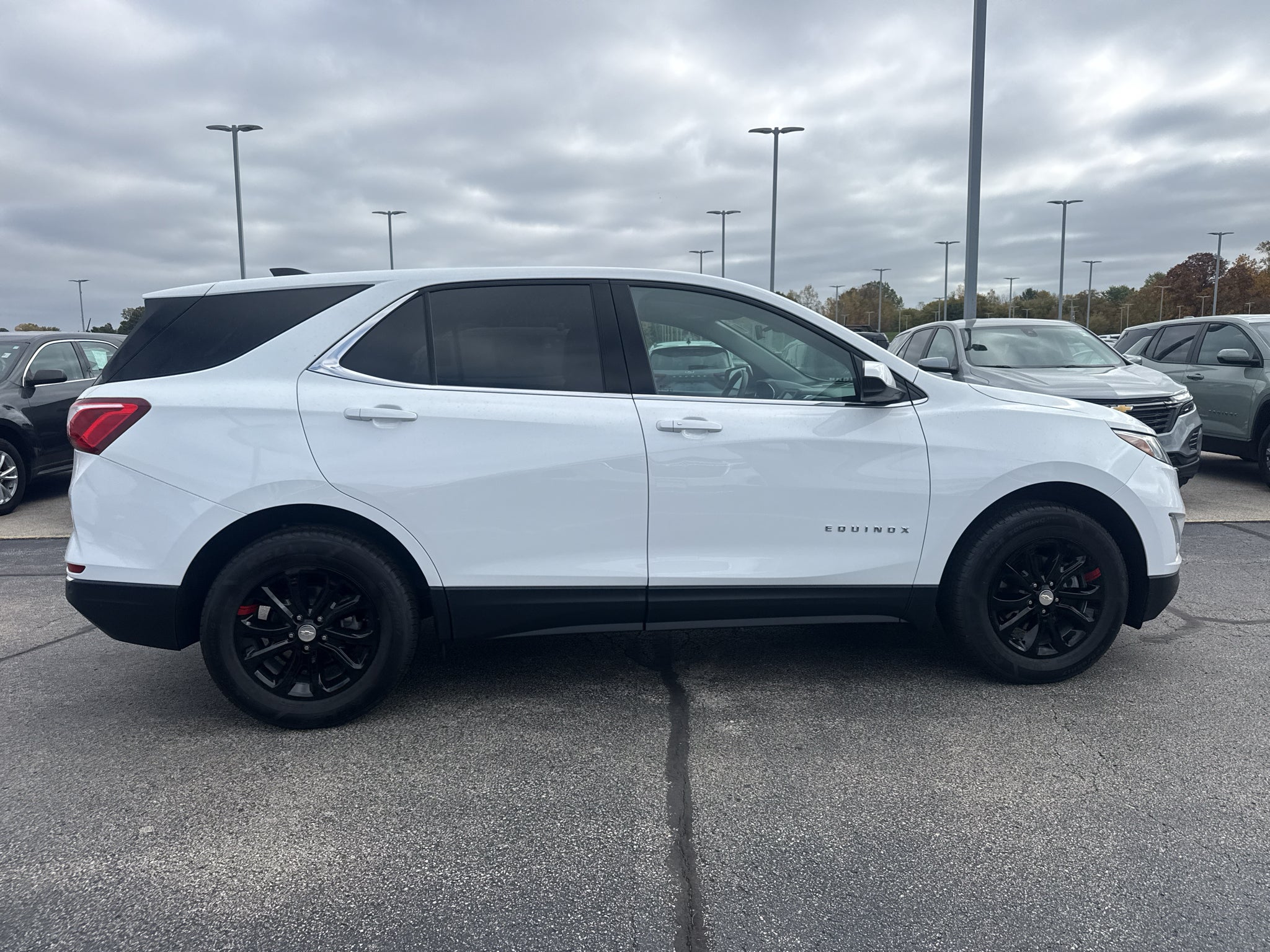2020 Chevrolet Equinox LT - Photo 18