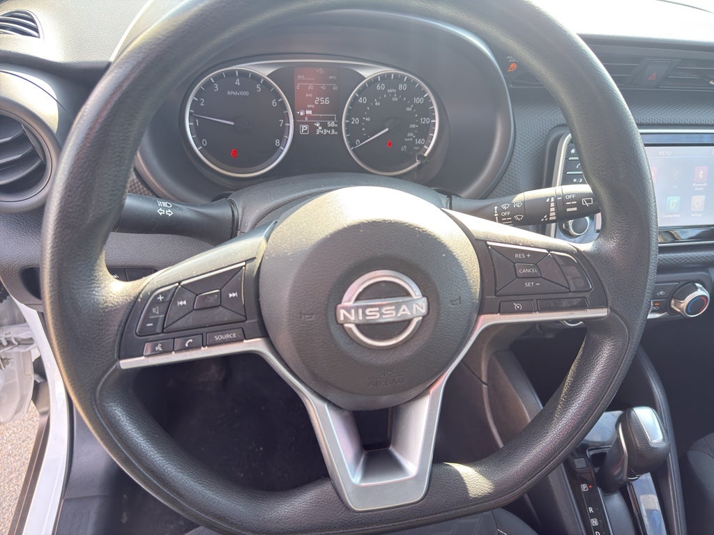 2022 Nissan Kicks S