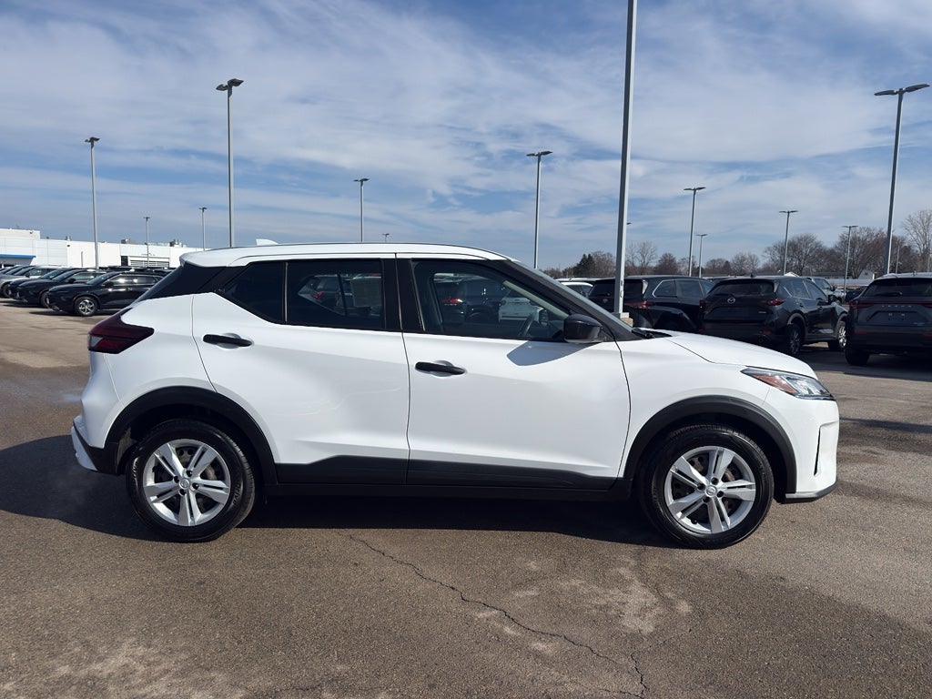 2022 Nissan Kicks S