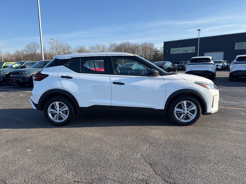 2022 Nissan Kicks S