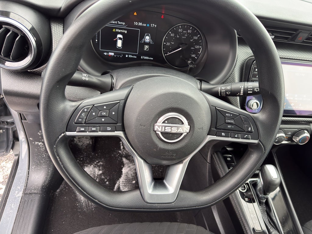 2023 Nissan Kicks SV