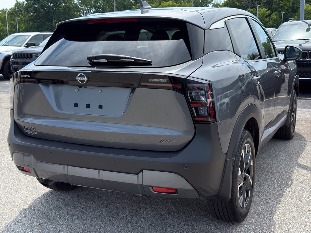 2025 Nissan Kicks SV