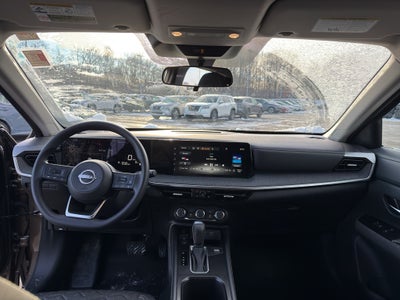 2025 Nissan Kicks SV