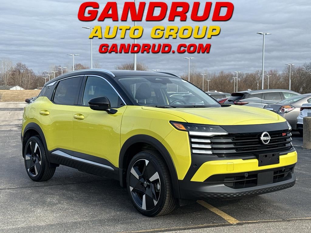 2025 Nissan Kicks SR