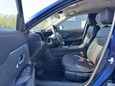 2025 Nissan Kicks SR Intelligent AWD