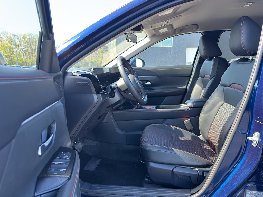 2025 Nissan Kicks SR Intelligent AWD