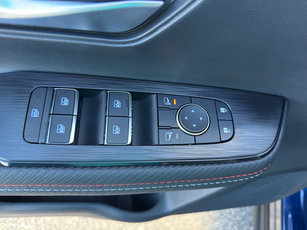 2025 Nissan Kicks SR Intelligent AWD