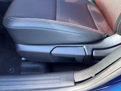 2025 Nissan Kicks SR Intelligent AWD