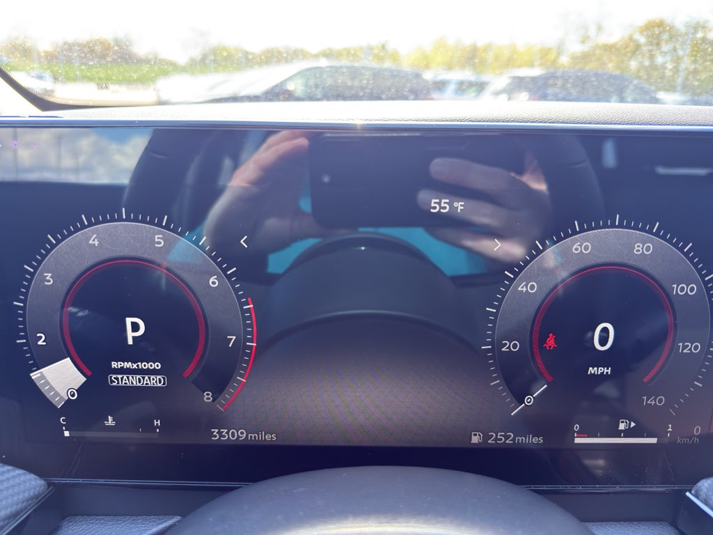 2025 Nissan Kicks SR Intelligent AWD