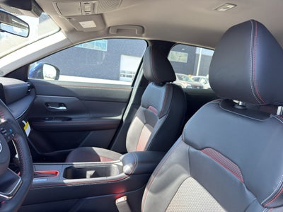 2025 Nissan Kicks SR Intelligent AWD