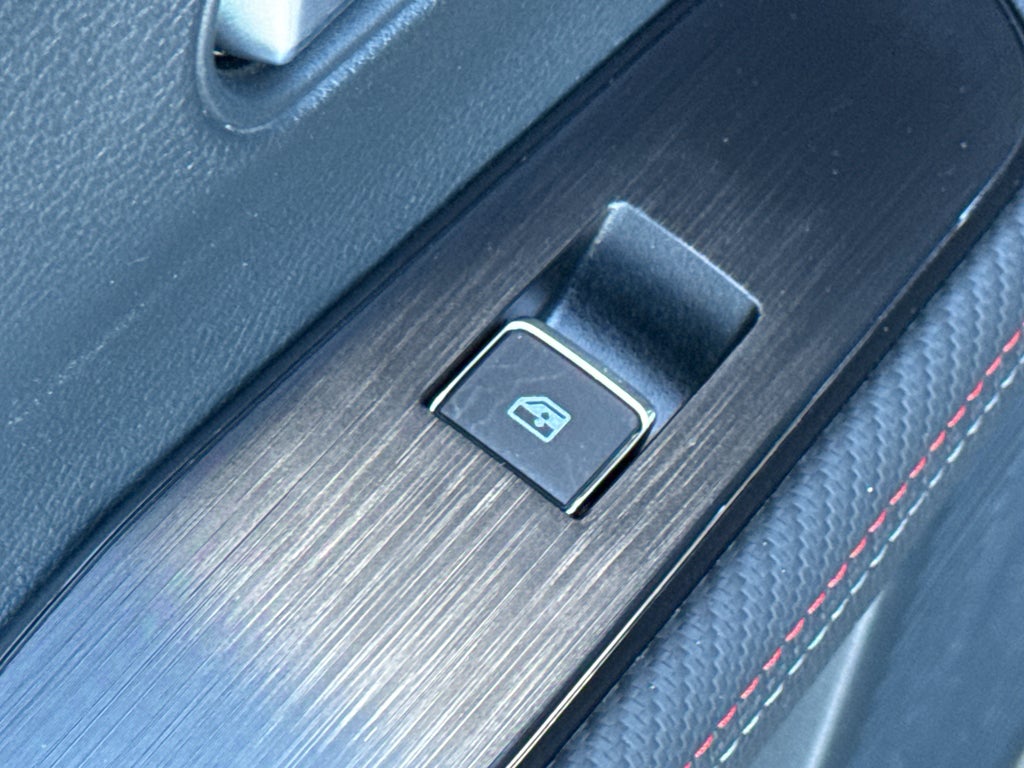 2025 Nissan Kicks SR Intelligent AWD