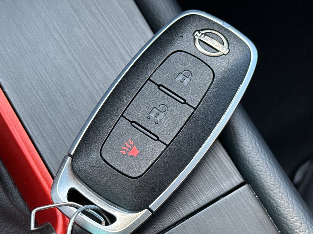 2025 Nissan Kicks SR Intelligent AWD