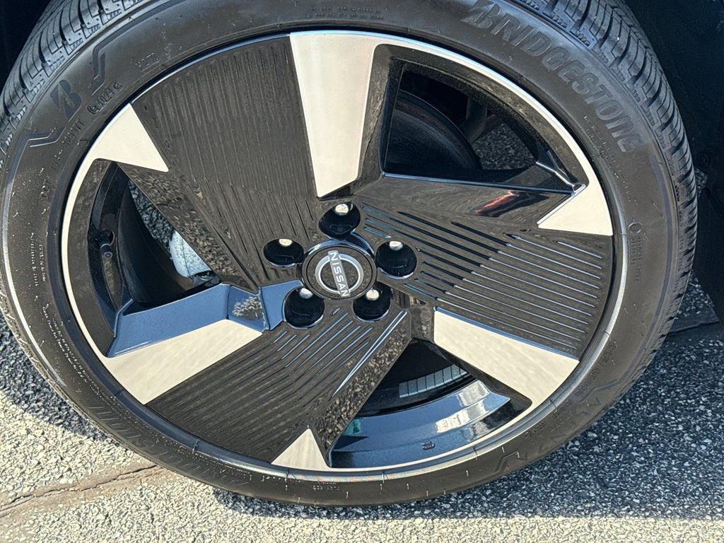 2025 Nissan Kicks SR Intelligent AWD
