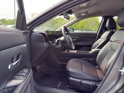 2025 Nissan Kicks SR Intelligent AWD