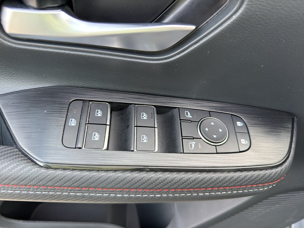 2025 Nissan Kicks SR Intelligent AWD