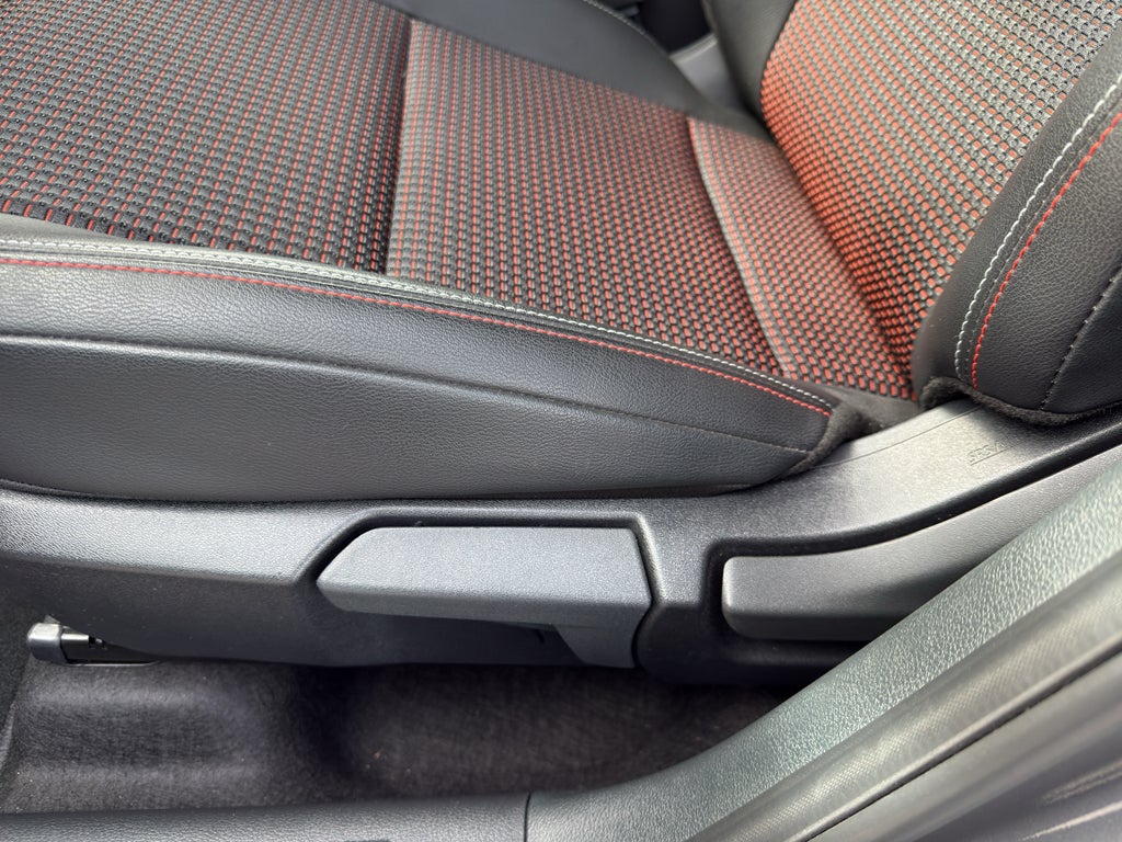 2025 Nissan Kicks SR Intelligent AWD